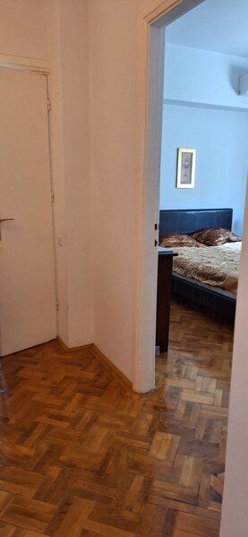 Stefan cel Mare, 2 minute metrou,