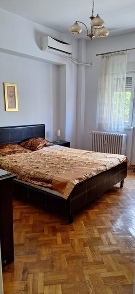 Stefan cel Mare, 2 minute metrou,